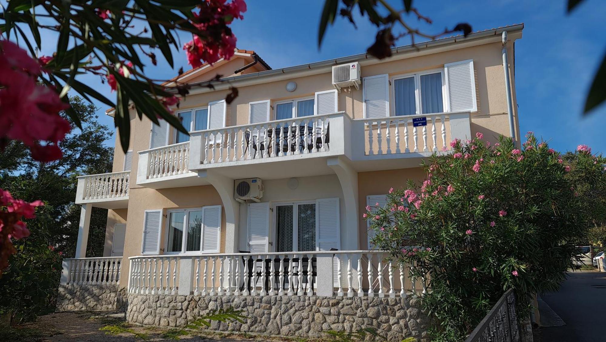 Apartments Mihalic Сило Экстерьер фото
